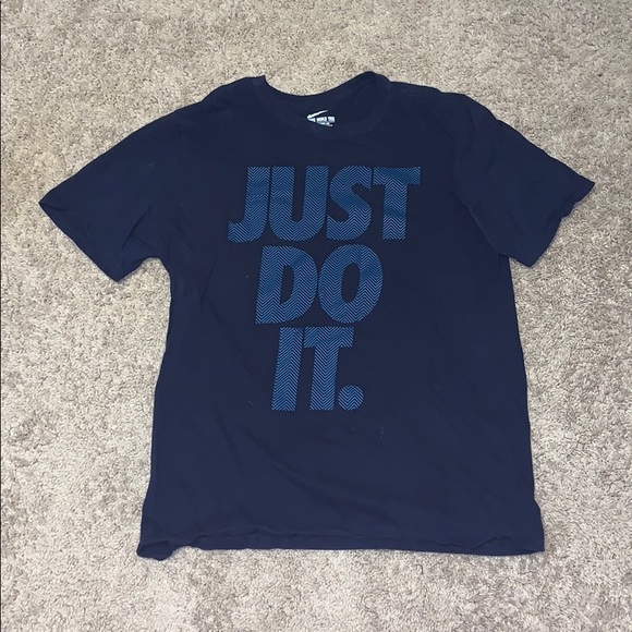 Nike tee shirt - Picture 1 of 2